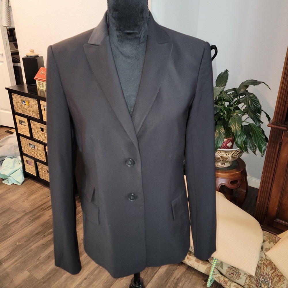 Ann Taylor Black Two Button Tailored Blazer Jacket Size 8